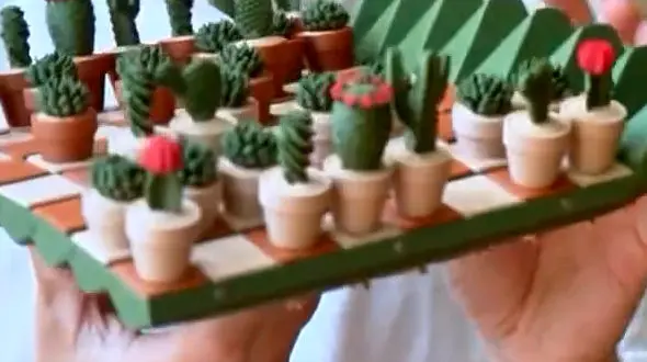 از شطرنج با ظاهری کاملا متفاوت تا میز شخصی سازی شده با طرح انیمه پوکی‌مان