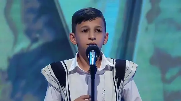 فیلم تصادف مرگبار آرمان امیدی، خواننده مشهور شده از مسابقه عصر جدید / آخرین خبر از وضعیت او و خانواده‌اش