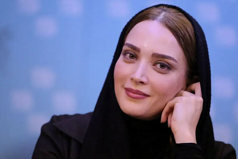 زیر سقف دودی