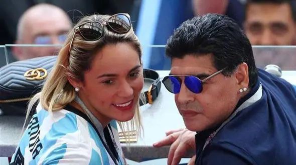 واکنش عجیب به ازدواج مارادونا با دختر 38 ساله! + عکس