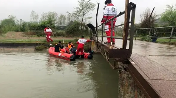 جنازه مرد 60 ساله در کانال آب بود / در فومن کشف شد + عکس