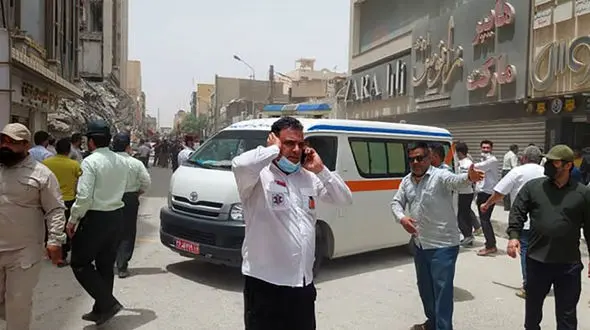 فیلم| اولین فیلم هوایی از ریزش ساختمان متروپل آبادان 