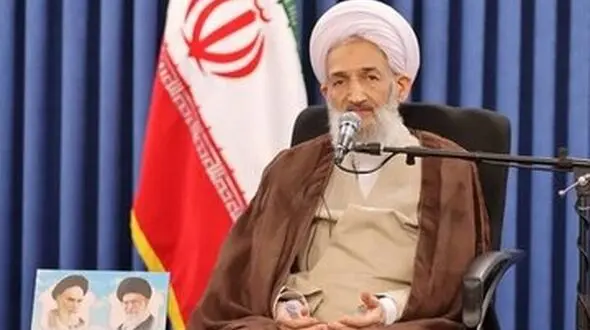 گلایه یک امام جمعه از سزارین /باید برای این قضیه فکری کرد