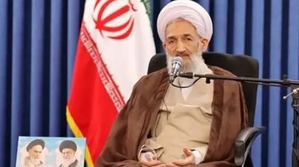 گلایه یک امام جمعه از سزارین /باید برای این قضیه فکری کرد