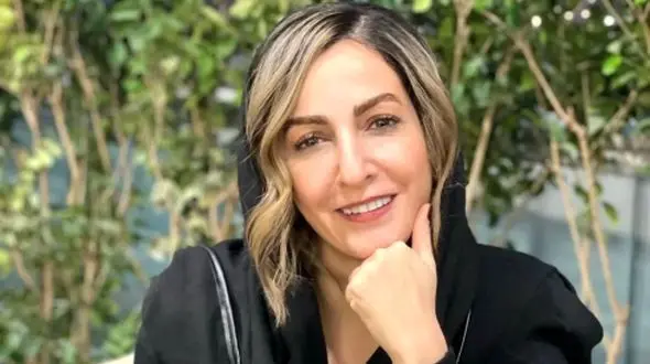 فیلم آوازخوانی و رقص ریز شقایق دهقان با آهنگ محلی مازندرانی / جان و جهانى و خورشید کهکشانى...!