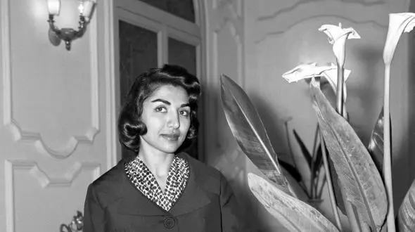 عکس سفر در زمان / «فاطمه پهلوی» دختر زیبای  رضاخان روی تخت بیمارستان در سوئیس / سال 1335 