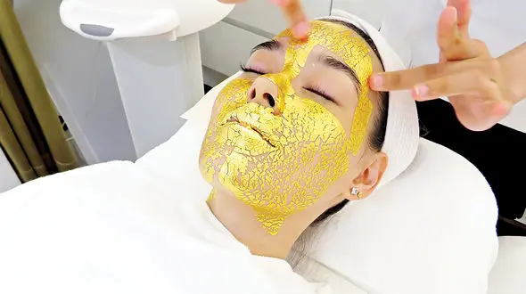 طلا درمانی پوست / همه چیز درباره ماسک طلا
