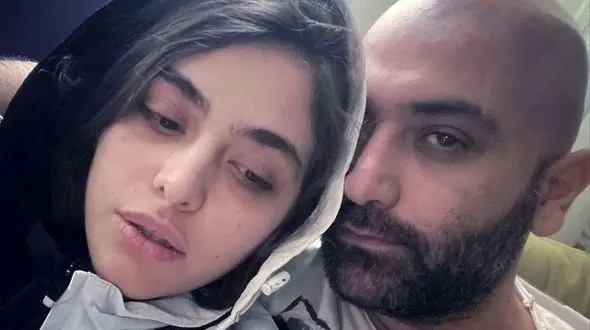 به خاطر توهین ریحانه پارسا به مادرم ازدواج نکردیم  + 2 پست جنجالی مهدی کوشکی بعد سالها !