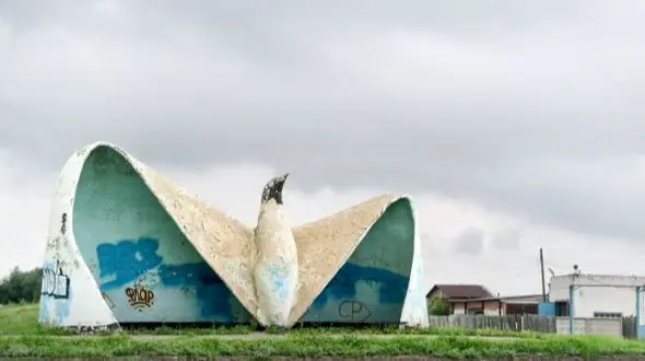 رازهای عجیب معماری شوروی: ایستگاه‌های اتوبوسی آینده‌محور