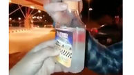 آب فروشی به جای بنزین در جایگاه سوخت  اتوبان تهران - قم + فیلم