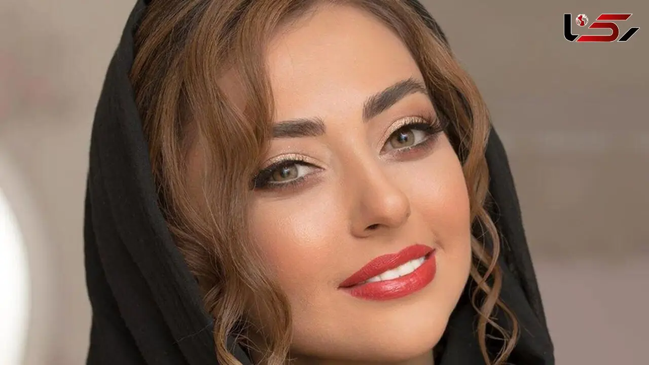 نگاهی به دورهمی خانوادگی نفیسه روشن در رستوران شیک / چقد شبیه مامانشه؛ خدا حفظش کنه