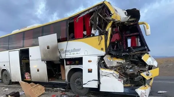آتش سوزی مرگبار اتوبوس مسافربری در جاده همدان + آمار دقیق کشته ها و مجروحان