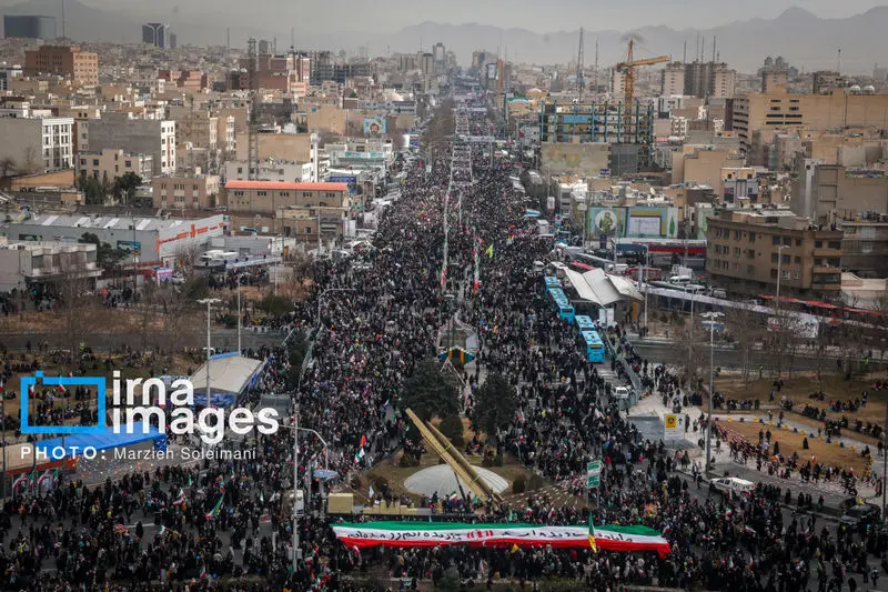 حضور مردم ایران در راهپیماتیی 22 بهمن 1404