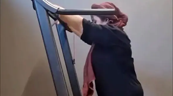 هنرمندی و مهارت های فاطمه با دست های نداشته + فیلم