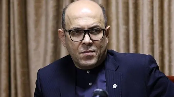 عکس عجیب از حضور سوپرمن در استقلال تهران !