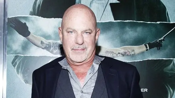 جنبیدن سر و گوش این کارگردان کار دستش داد/ زن فریب‌خورده: او مرا با بهانه شام به خانه‌اش کشاند! + عکس
