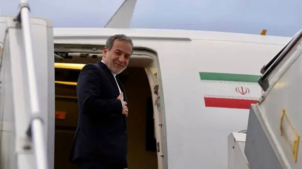 عراقچی برای شرکت در دور سوم مذاکرات عازم ژنو شد 