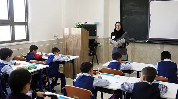 پرداخت مطالبات معوق معلمان حق التدریسی تا آخر تابستان