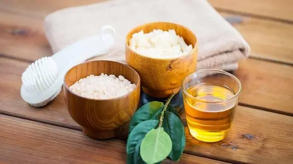 حمام سم زدایی با مواد طبیعی معجزه می کند!