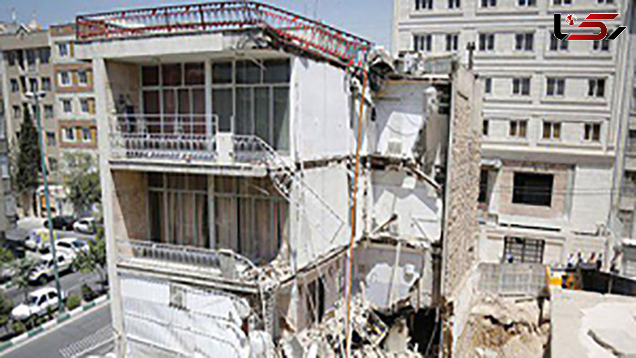ریزش ساختمان 5 طبقه در خیابان حافظ 