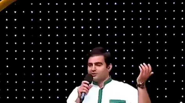فیلم / مات و مبهوت شدن داوران صداتو با  اجرای دیدنی آهنگ عارف / مرا ببوس با صدای بهشتی پسر جوان 