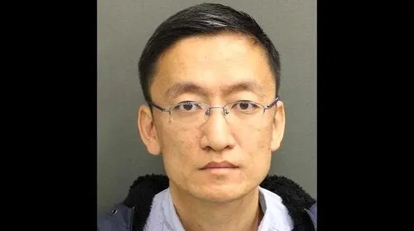 تجاوز به زن زیبای خریدار خانه توسط مرد املاکی+عکس