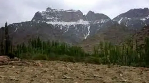 بارش برف پاییزی در منشاد یزد