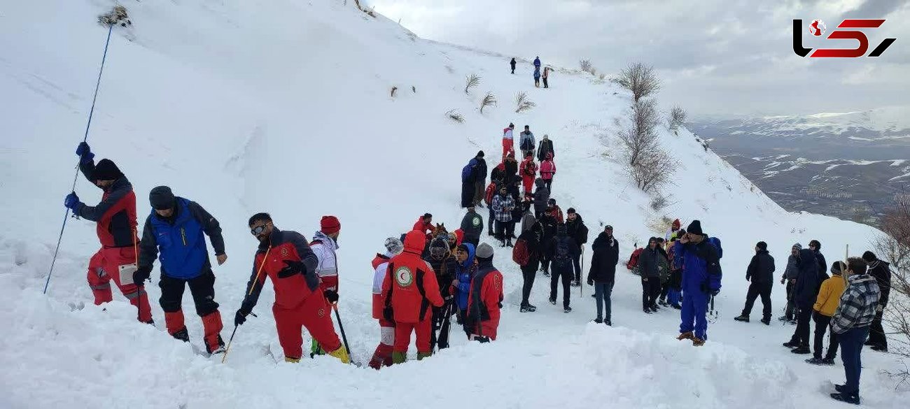 فیلم تلاش لحظه به لحظه کوهنوردان سنندجی از نجات فردگرفتار در بهمن 