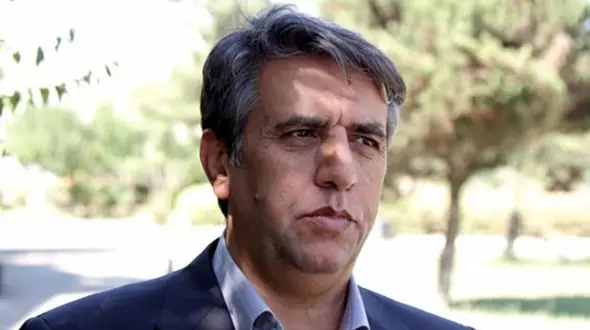 تذکر رهبری به معنای نادیده گرفتن ظرفیت ظریف نیست