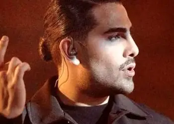 دانلود آهنگ «آسمون» از مجید رضوی/ یه جوری دست پر عاشقتم خب دلم بهت قرصه+متن آهنگ