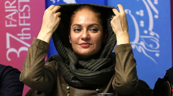 عکس جدید مهناز افشار در آمریکا ! / چهره شکسته اش را ببینید
