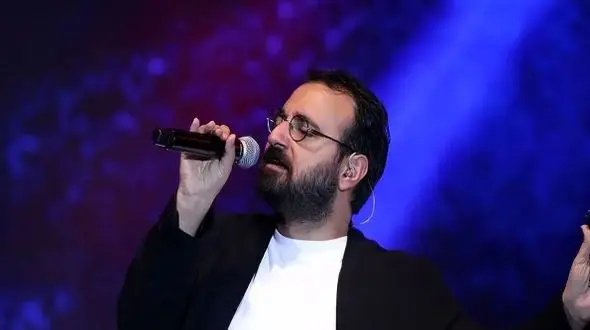 فیلم آواز باشکوه  / احساسی آرمان گرشاسبی / اولین مدل از این نوع کنسرت  شگفتی سالن رو برانگیخت