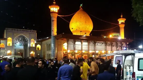 11 فیلم تکاندهنده  از حادثه تروریستی شاهچراغ ! / از لحظه حمله تا دستگیری تروریست خبیث