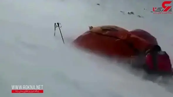 فیلم باد شدید در مقرر جستجوگران در منطقه سقوط هواپیما /  اسامی پزشکان و پرستاران هواپیمای مرگ + فیلم