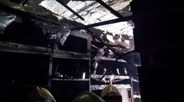 آتش سوزی هولناک ساختمان تجاری در خیابان جمهوری 
