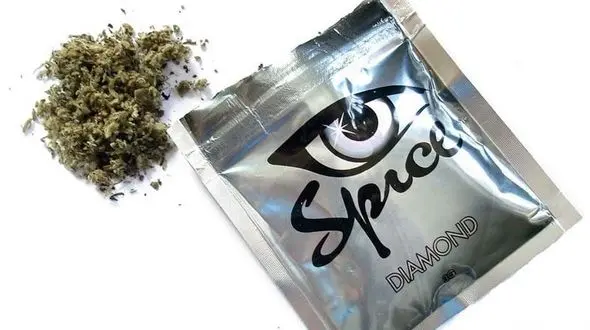 مردگان متحرک در شهر/ این مواد مخدر جدید چه بلایی سر جوانان می آورد؟ + فیلم و عکس