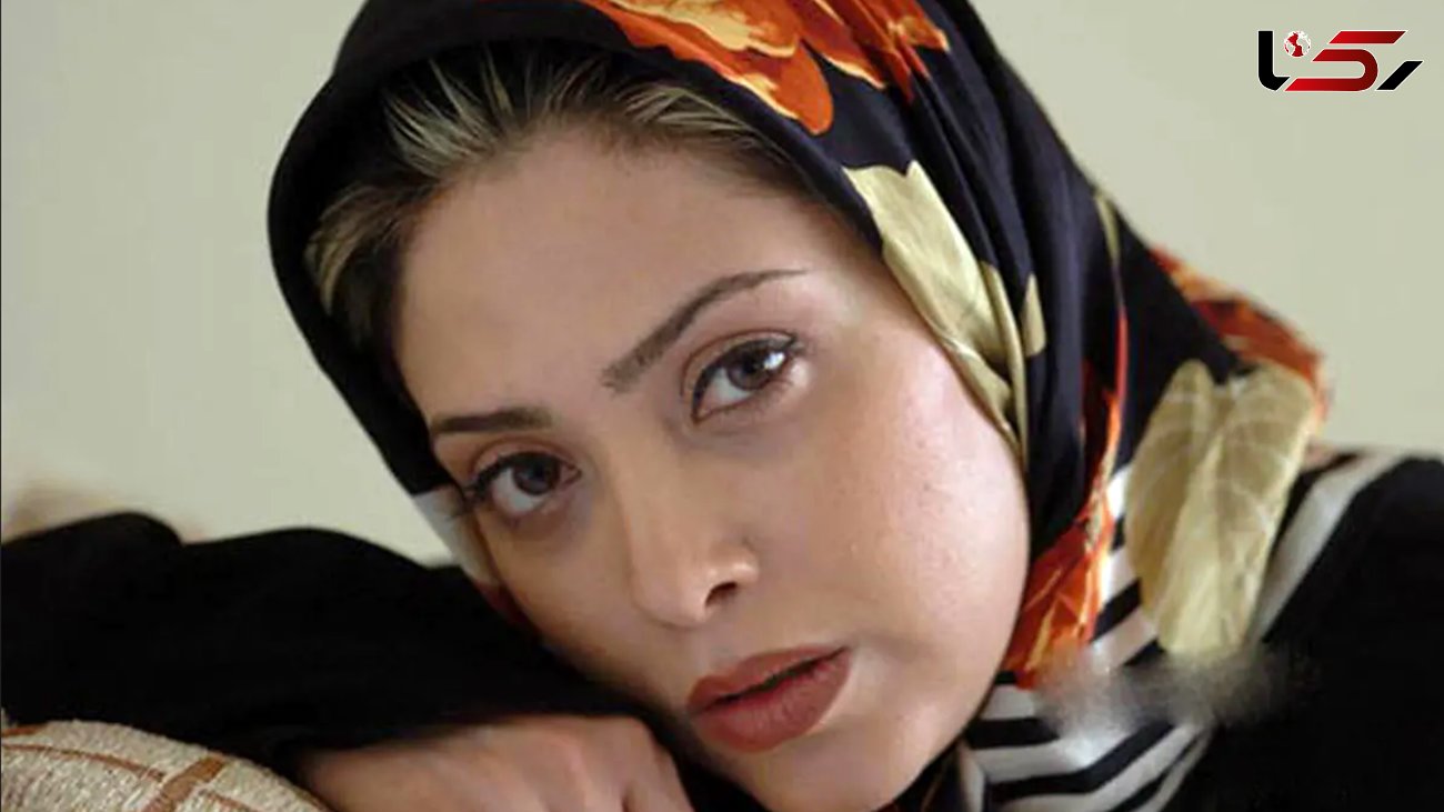 مدل مانتو خوش رنگ مریم سلطانی بازیگر سریال سه در چهار برای عید 1403 + عکس 