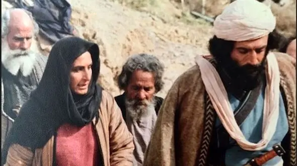 سکانسی از بانوی سوئدی در سریال سربداران که  تلویزیون هرگز آن را پخش نکرد!