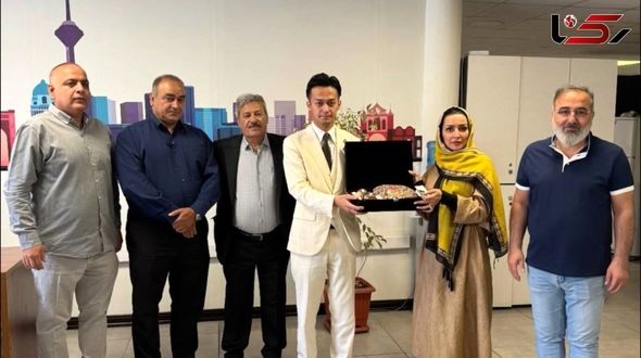 Japanese Son Reunites with Iranian Father After 28 Years