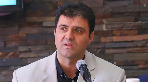 تبدیل دریاچه آزادی به پیست اسکیت!/  بحران آب به تیم ملی قایقرانی رسید
