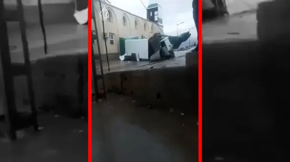 فیلم فرو ریختن مناره مسجد در الجزایر