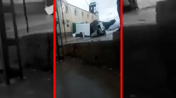 فیلم فرو ریختن مناره مسجد در الجزایر