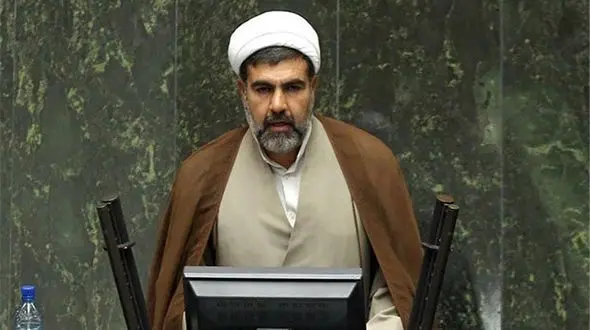 فرار شاه با۳۸۴ عدد چمدان پر از جواهر و الماس با تاج شاهنشاهی