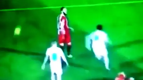 حرکت ناشایست بازیکن خیرونا جلوی راموسبود+فیلم