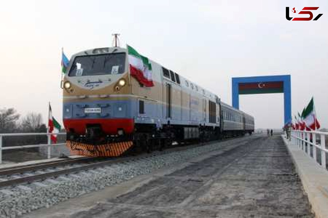 قطار جمهوری آذربایجان وارد ایران شد