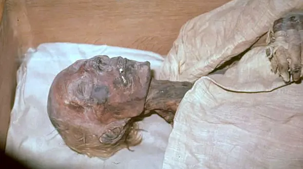 جسد سالم فرعون دوم را ببینید!/کشف شوک آور + تصاویر دیدنی