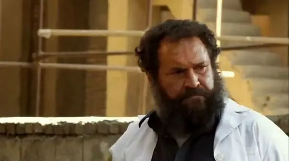 عکس| سفر در زمان؛ «سارا، نیکا و فرمانده داعشی» در پشت صحنه سریال پایتخت 5؛ سال 96