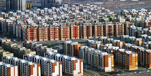 مسکن ملی در کشور بلاتکلیف مانده است / بنیاد مستضعفان زمین دارد اما خانه نمی‌ سازد