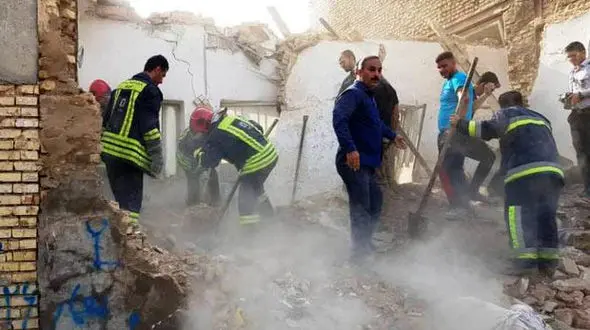 فیلم لحظه زنده به گور شدن یک مرد در رباط کریم + جزییات