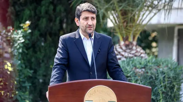 اختلاف و تفاوت‌هایی در مسئله رفع فیلترینگ وجود دارد